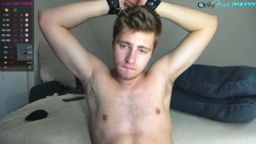 Hornyblondieboyy  31-10-2021